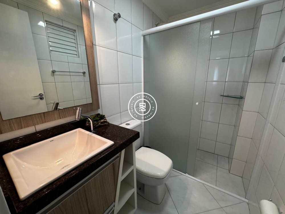 Apartamento em frente Russi Russi, 3 quartos Meia 