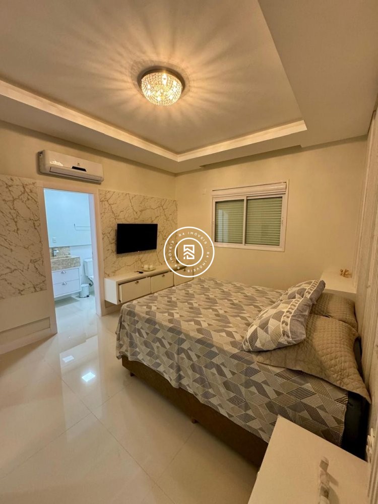 Apartamento Finamente mobiliado, 04 suites Meia Pr