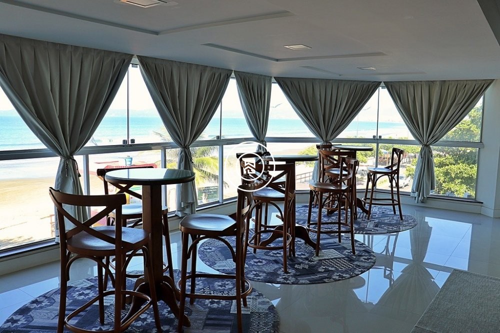 Apartamento Frente mar, 4 quartos Centro Itapema