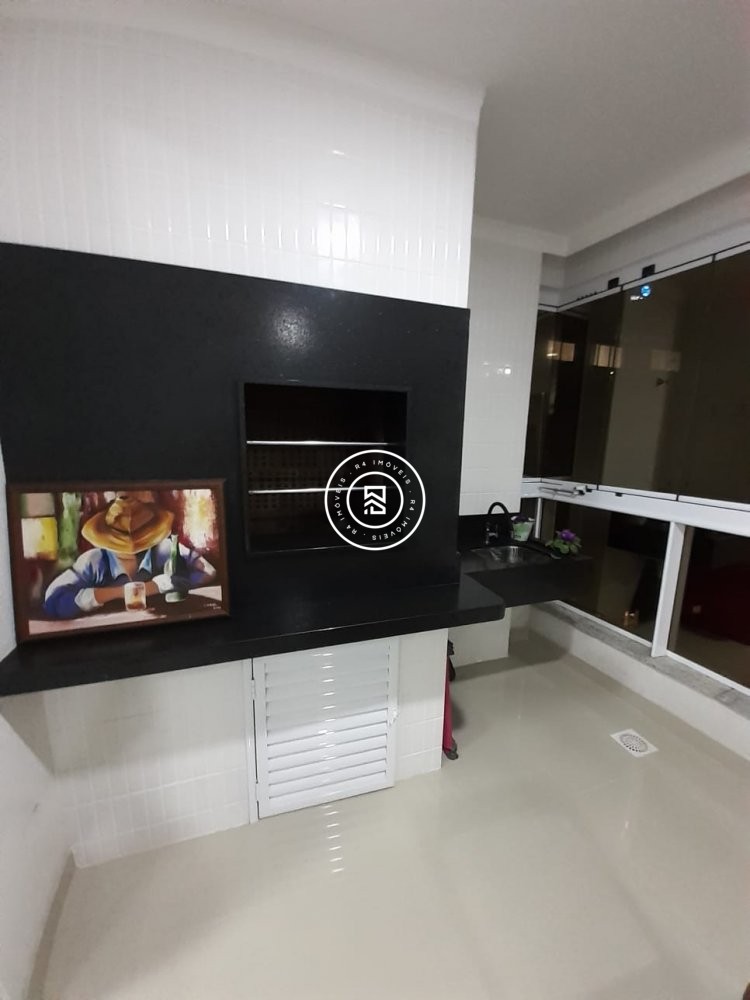 Apartamento Quadra mar 03 Suites, 02 Vagas Meia Pr