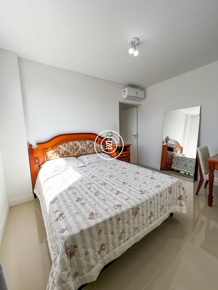 Apartamento Quadra mar 03 Suites, 02 Vagas Meia Pr