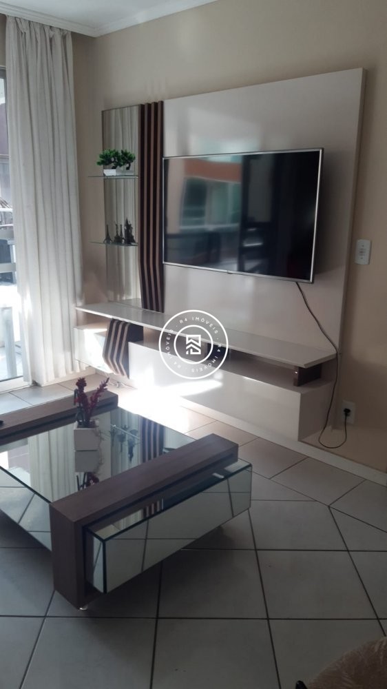 Apartamento Quadra Mar, 02 quartos, Meia Praia