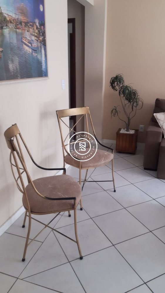 Apartamento Quadra Mar, 02 quartos, Meia Praia