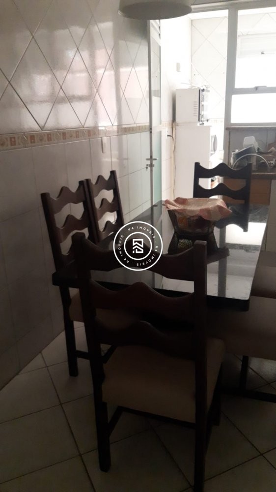 Apartamento Quadra Mar, 02 quartos, Meia Praia