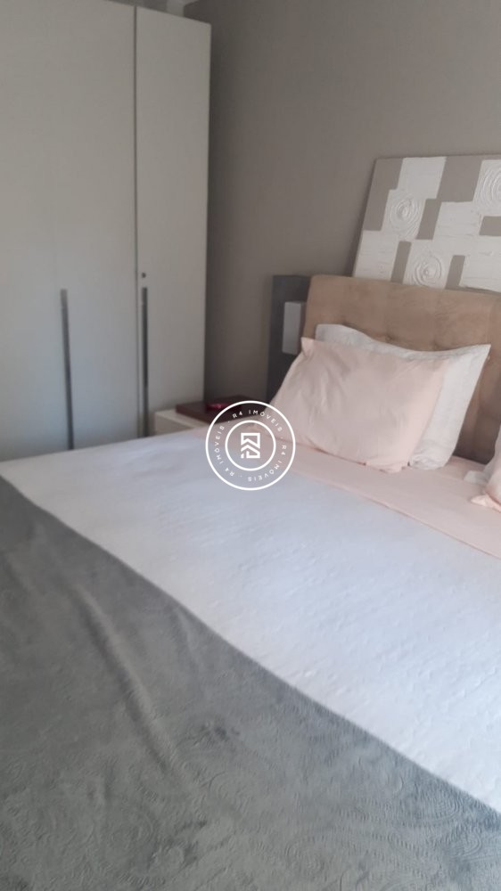 Apartamento Quadra Mar, 02 quartos, Meia Praia