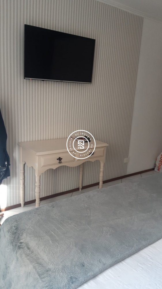 Apartamento Quadra Mar, 02 quartos, Meia Praia