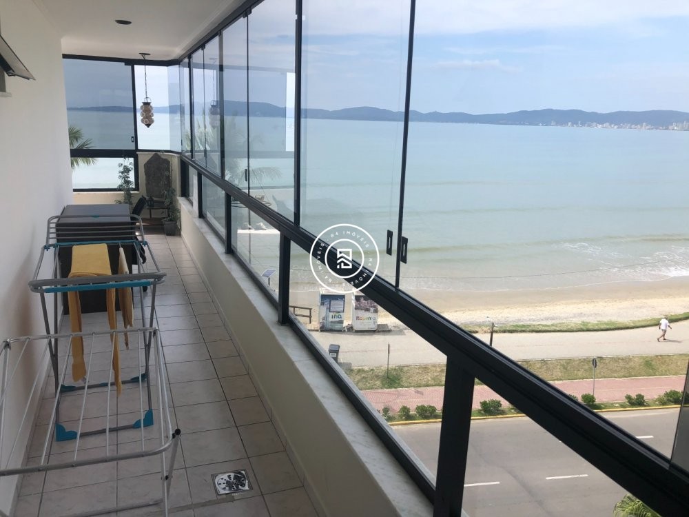 Apartamento Frente mar, 03 quartos, Centro 
