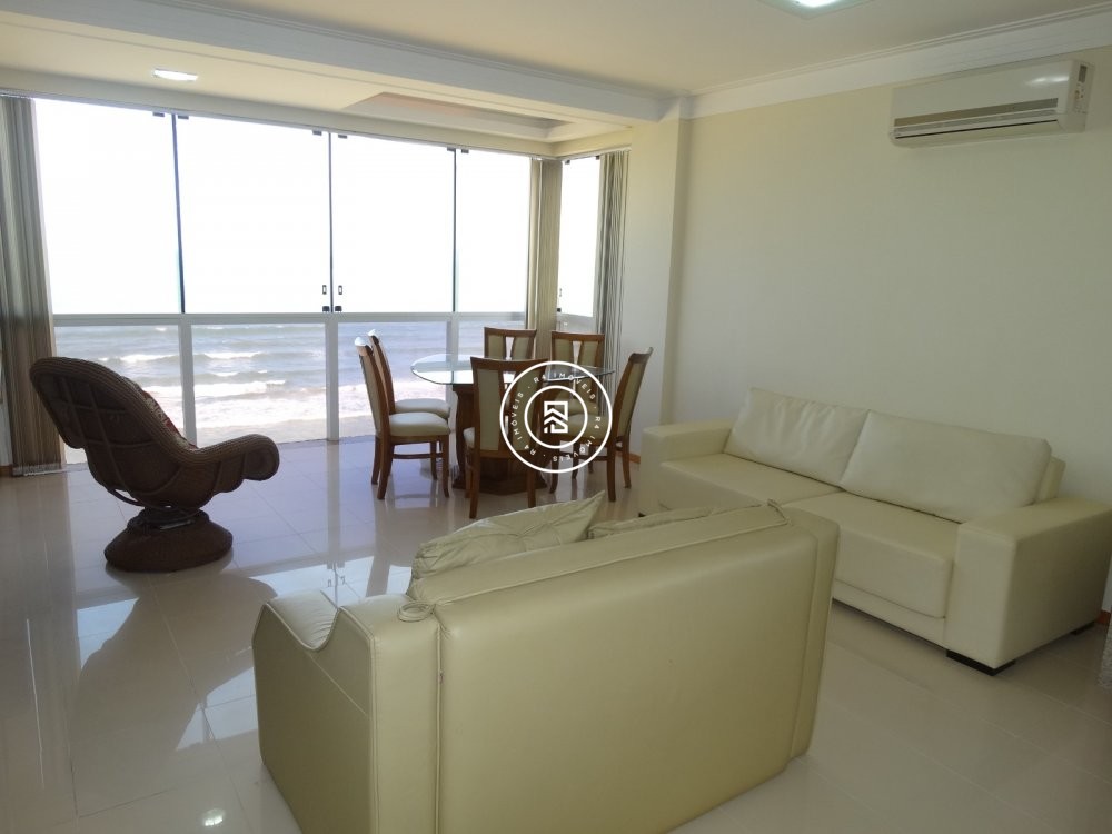 Apartamento Frente Mar, 03 suites, Centro