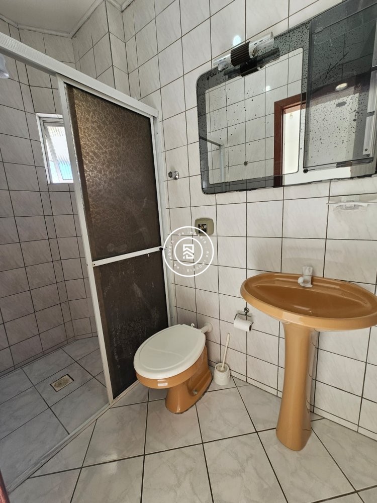 Apartamento Semi Mobiliado 02 quartos, Meia Praia