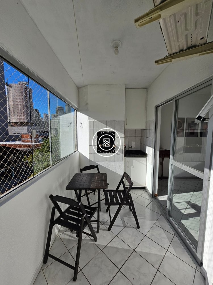 Apartamento Semi Mobiliado 02 quartos, Meia Praia