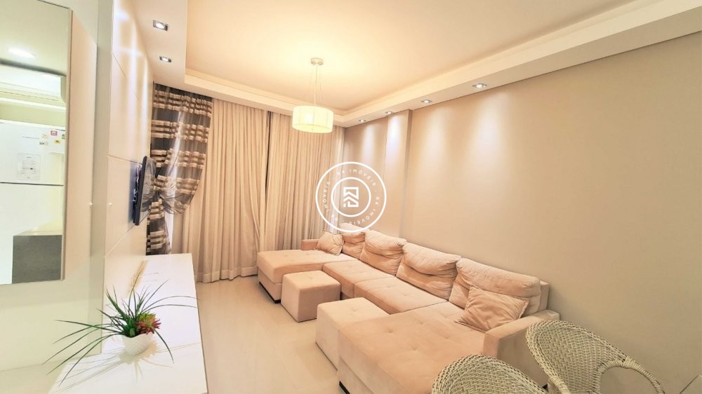 Apartamento 200m do mar, 03 suites, em Meia Praia