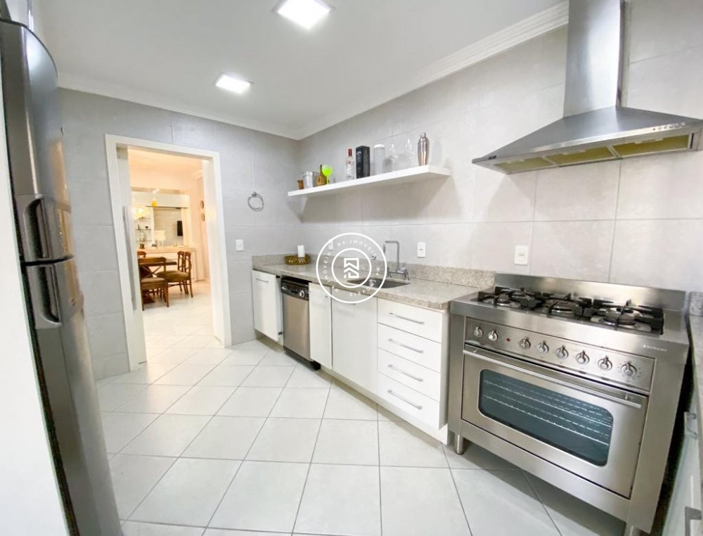 Apartamento Quadra Mar, 04 quartos, 03 vagas, Meia