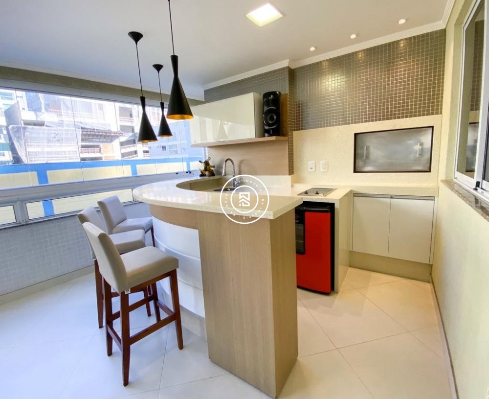 Apartamento Quadra Mar, 04 quartos, 03 vagas, Meia