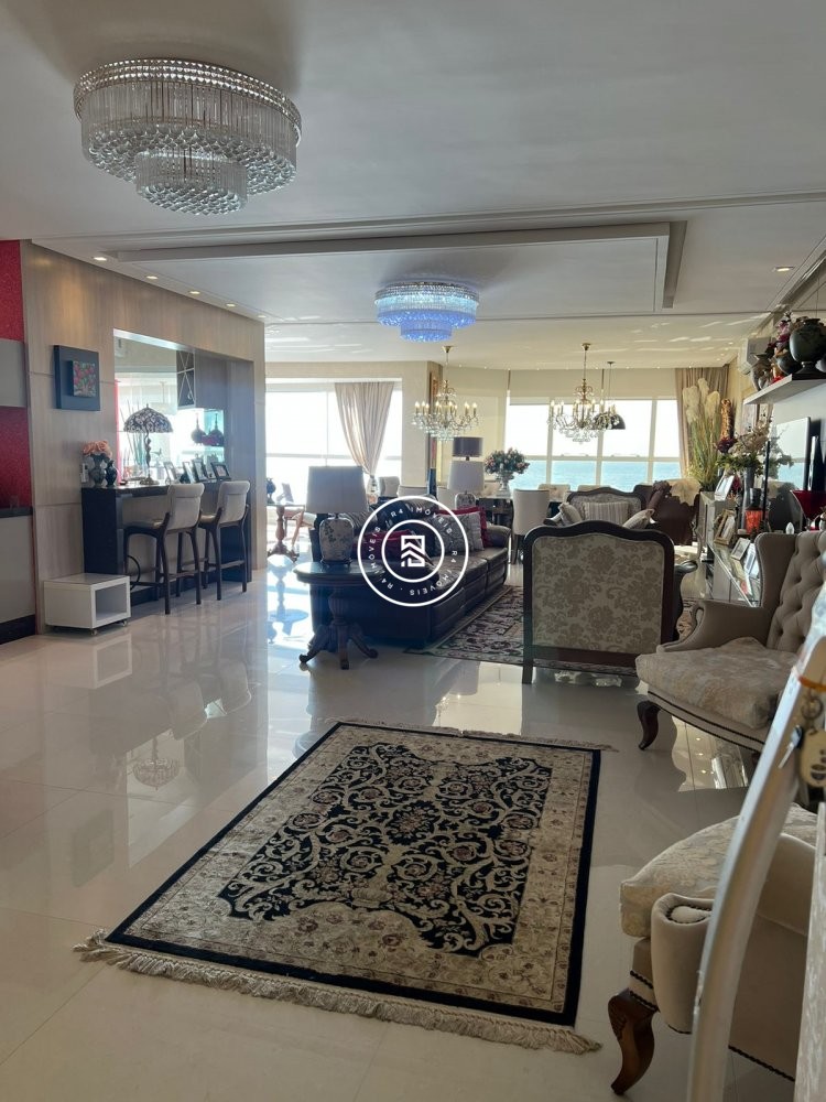 Apartamento Frente Mar, 05 Suites, 03 vagas, Meia 