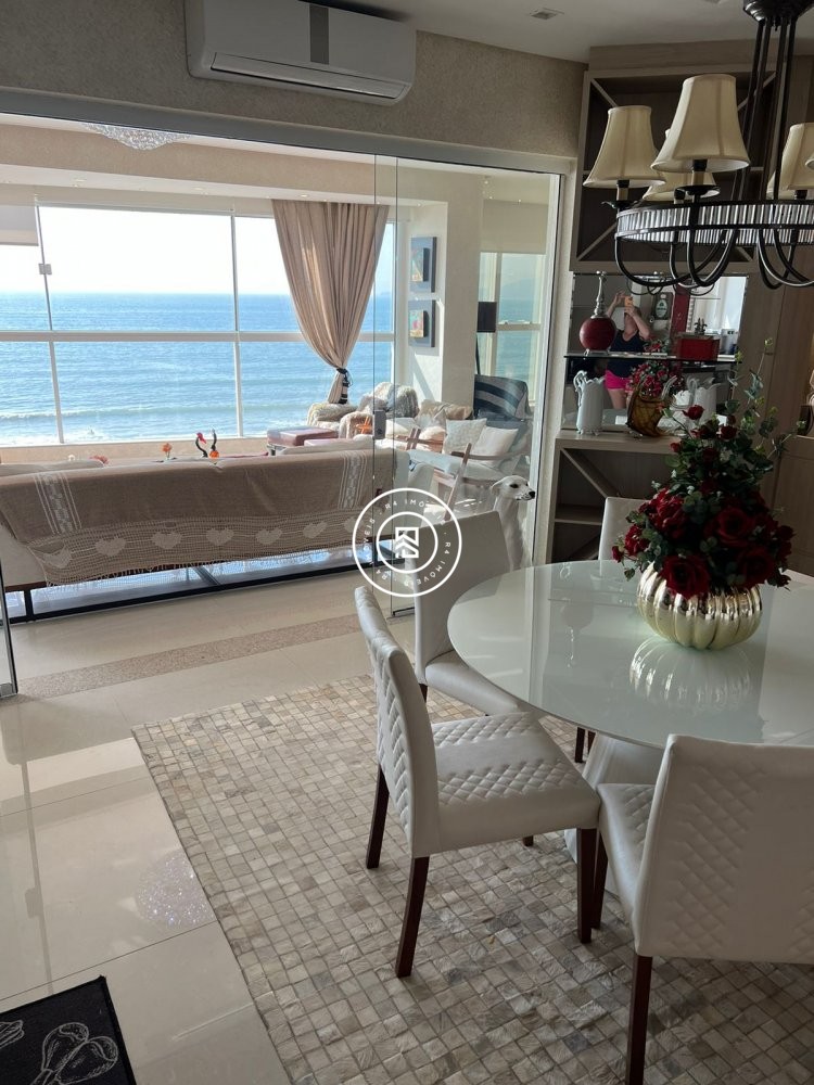 Apartamento Frente Mar, 05 Suites, 03 vagas, Meia 
