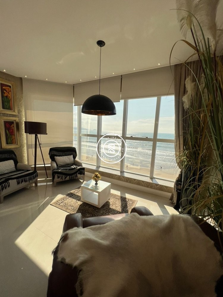 Apartamento Frente Mar, 05 Suites, 03 vagas, Meia 