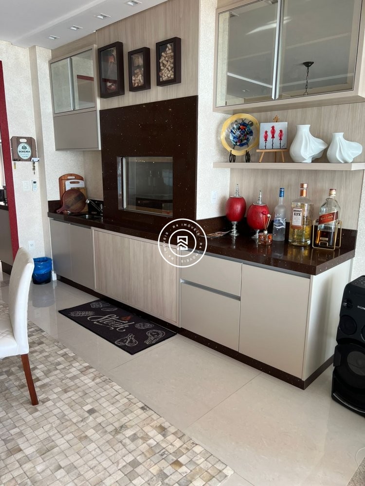 Apartamento Frente Mar, 05 Suites, 03 vagas, Meia 