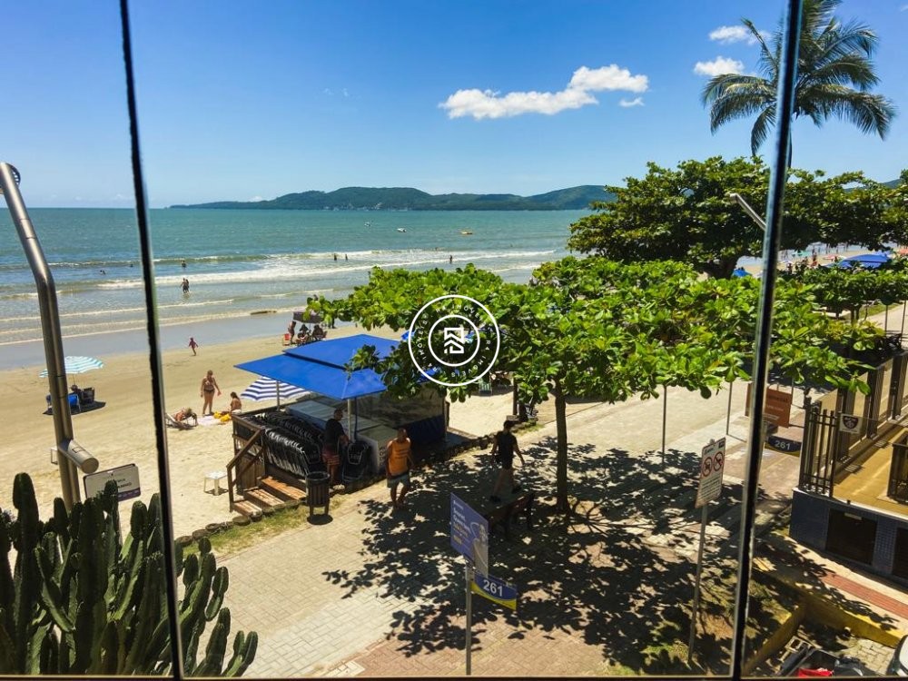 Apartamento Frente Mar 04 quartos, Meia Praia