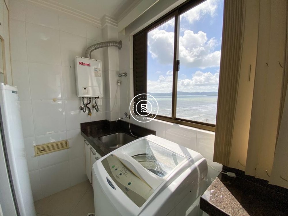 Apartamento Frente Mar 04 quartos, 03 Vagas, Meia 