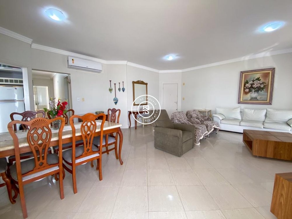 Apartamento Frente Mar 04 quartos, 03 Vagas, Meia 