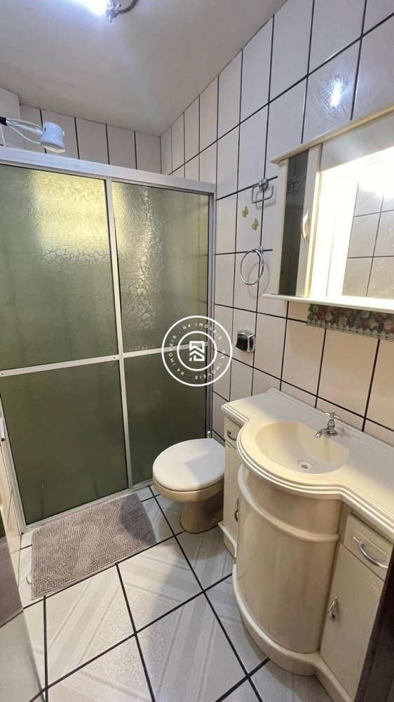 Apartamento Quadra Mar, 02 dormitrios, Meia Praia