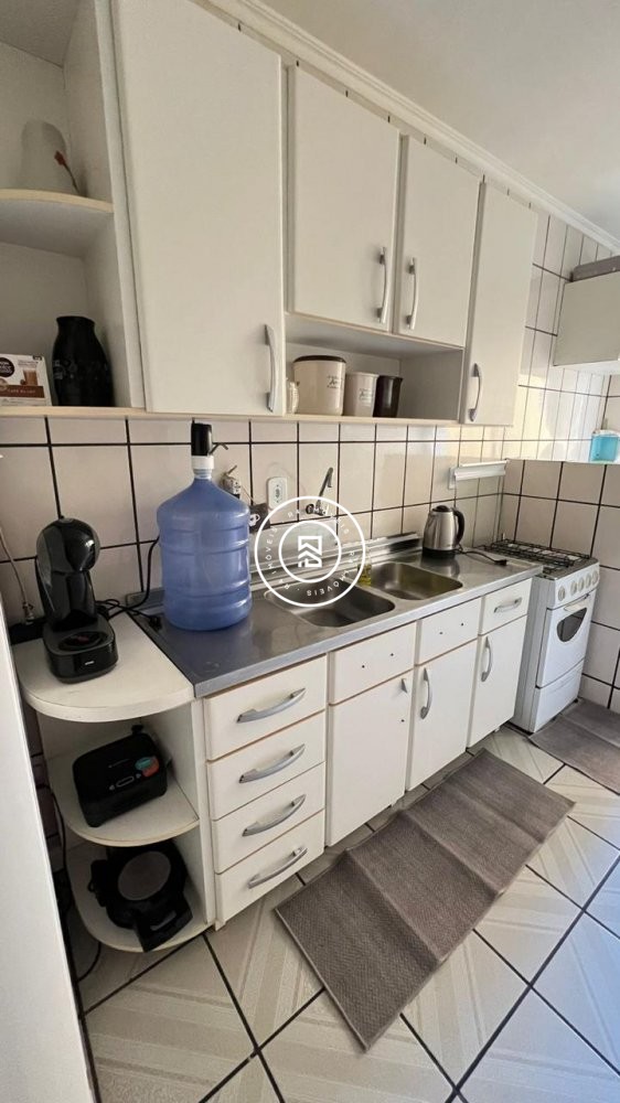 Apartamento Quadra Mar, 02 dormitrios, Meia Praia