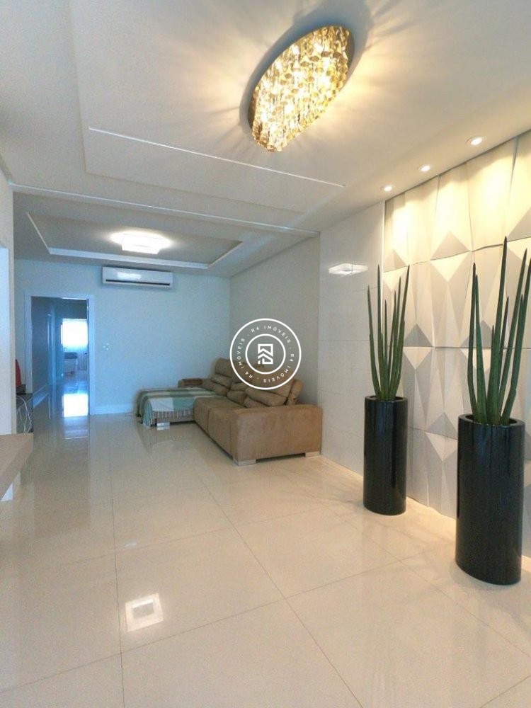 Apartamento Frente Avenida com 04 suites, 02 vagas