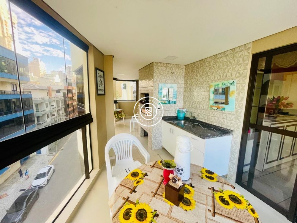 Apartamento quadra mar, 04 quartos, 02 vagas