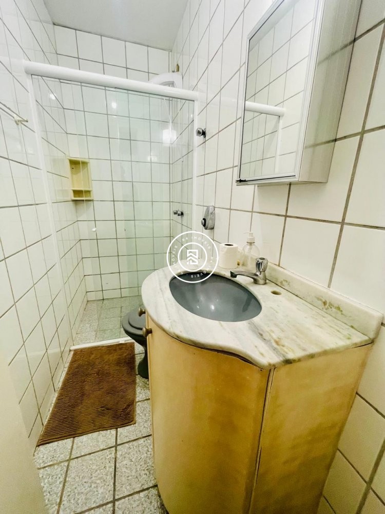 Apartamento quadra mar, 04 quartos, 02 vagas