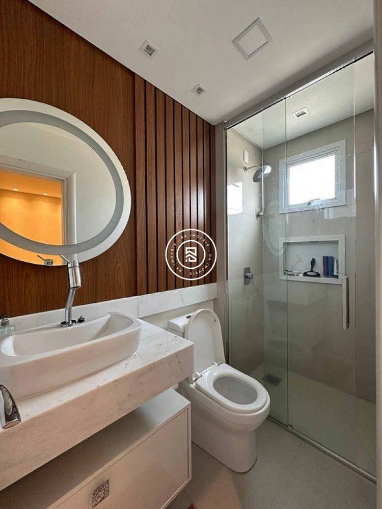 Apartamento Frente Avenida, 03 suites, no centro d