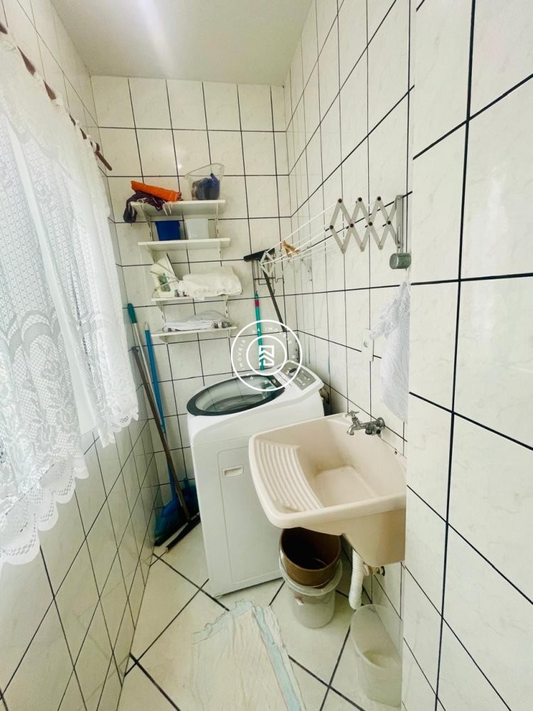 Apartamento Lateral mar, 03 quartos, 01 vaga