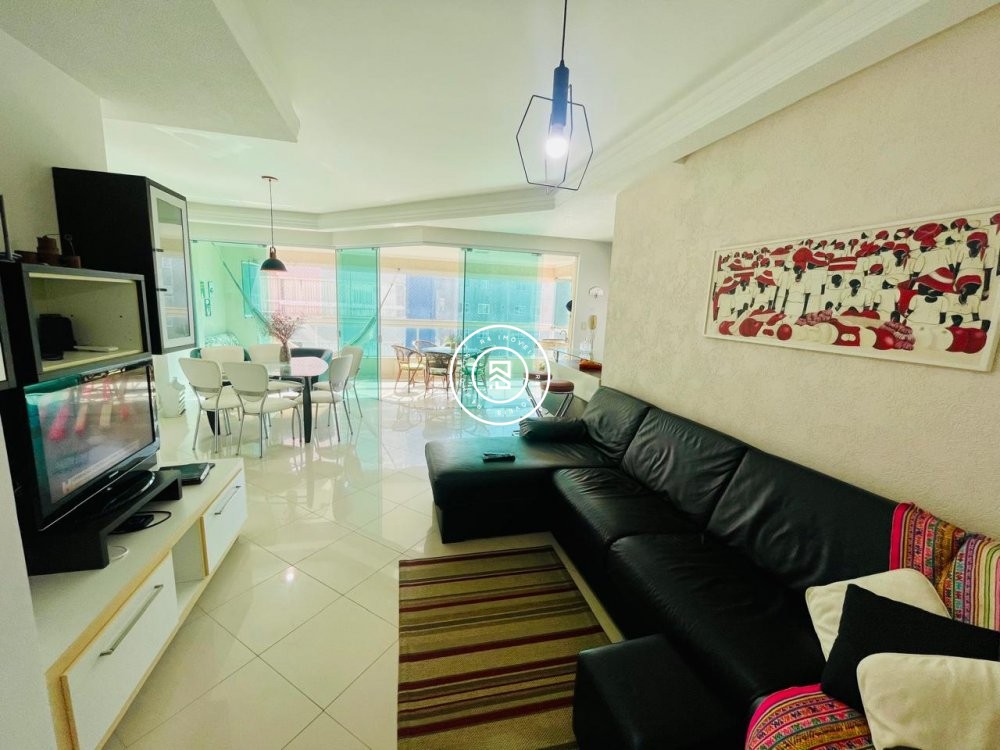 Apartamento a 100 metros do mar, 03 suites, 02 vag