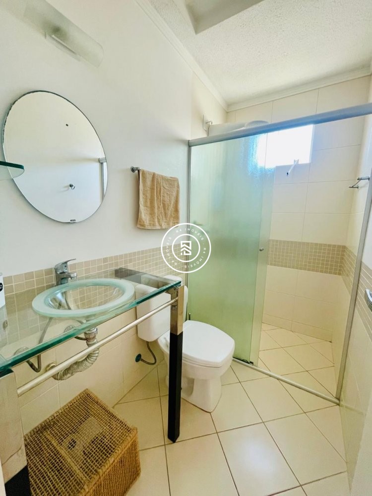 Apartamento a 100 metros do mar, 03 suites, 02 vag