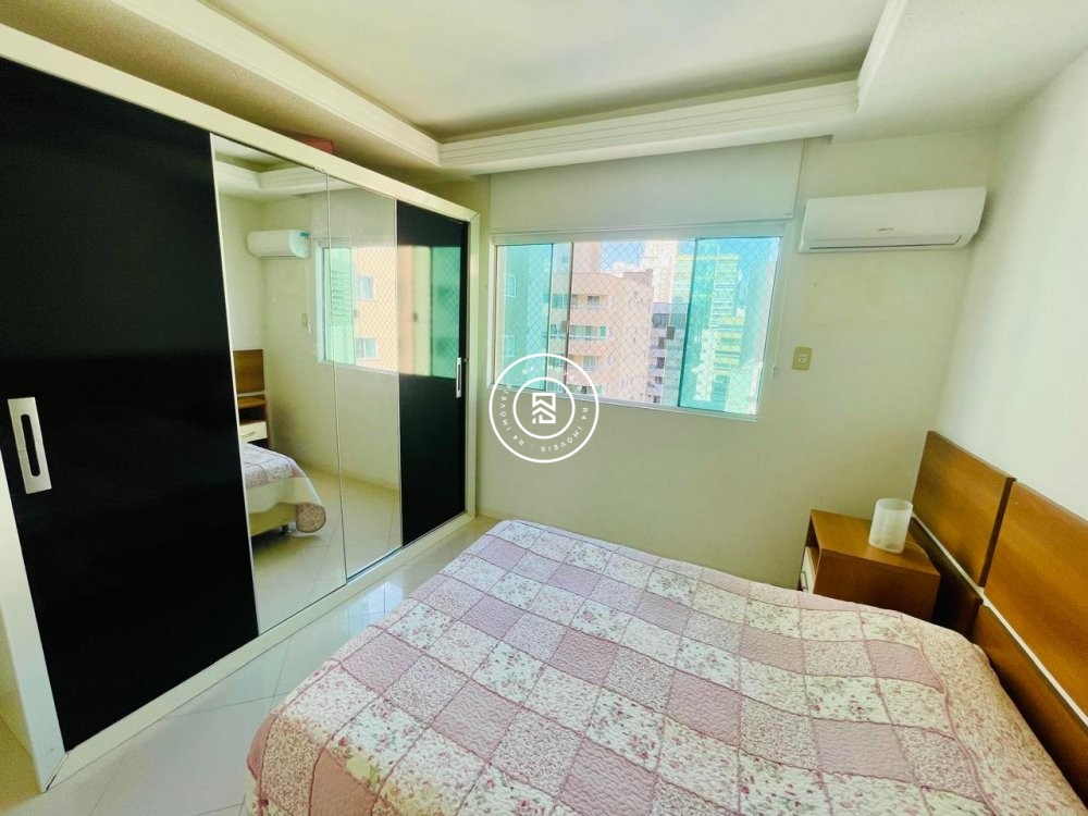 Apartamento a 100 metros do mar, 03 suites, 02 vag