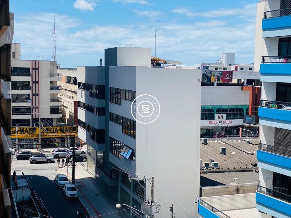 Apartamento rua em frente ao Russi Russi, 04 suite