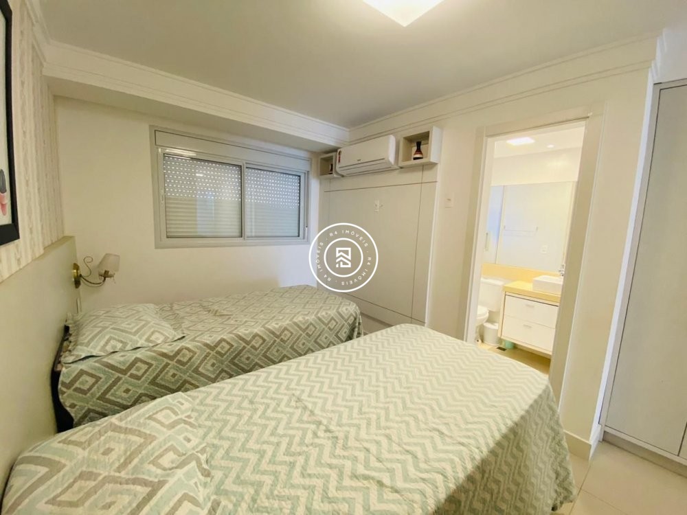 Apartamento rua em frente ao Russi Russi, 04 suite