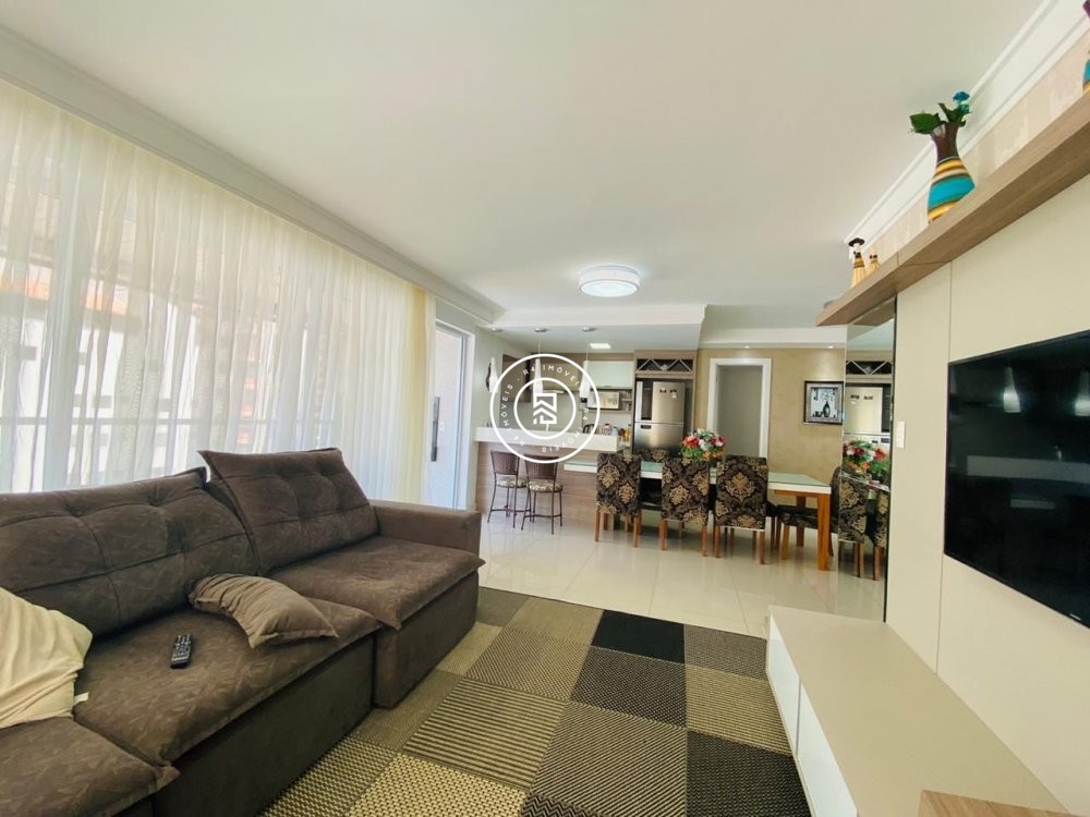 Apartamento rua em frente ao Russi Russi, 04 suite