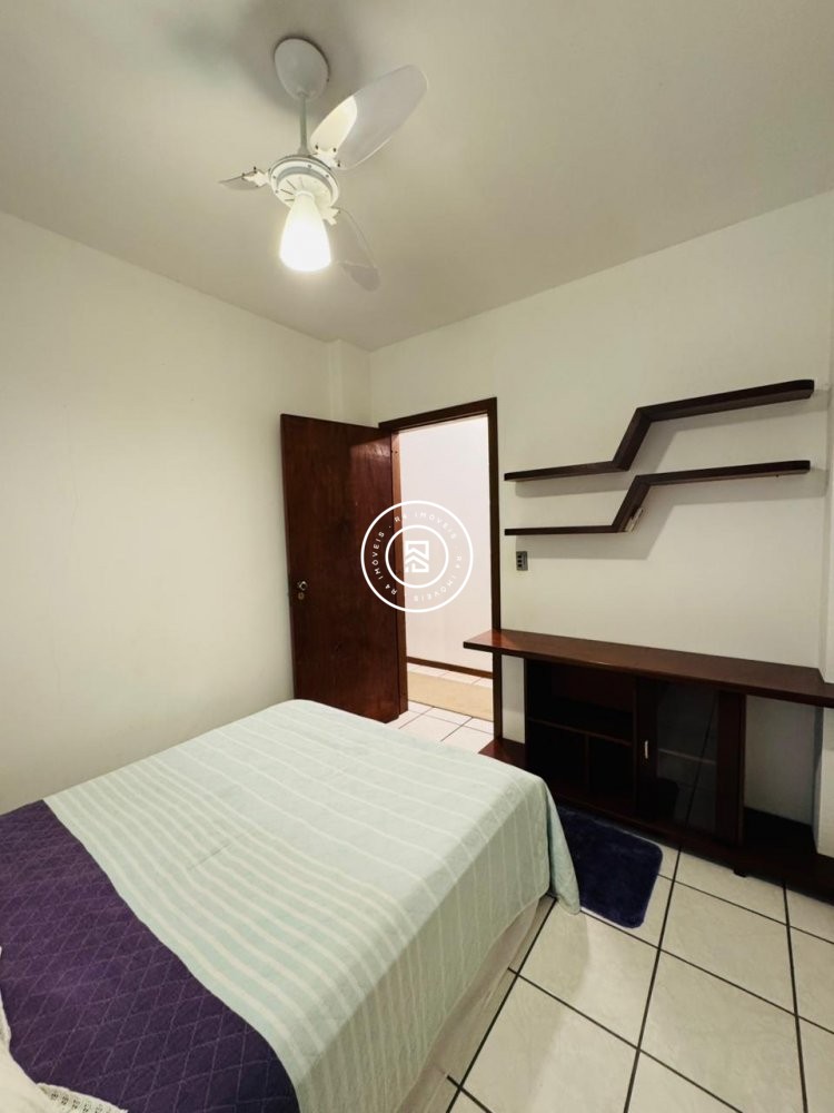 Apartamento 02 quartos em Meia praia, 01 vaga