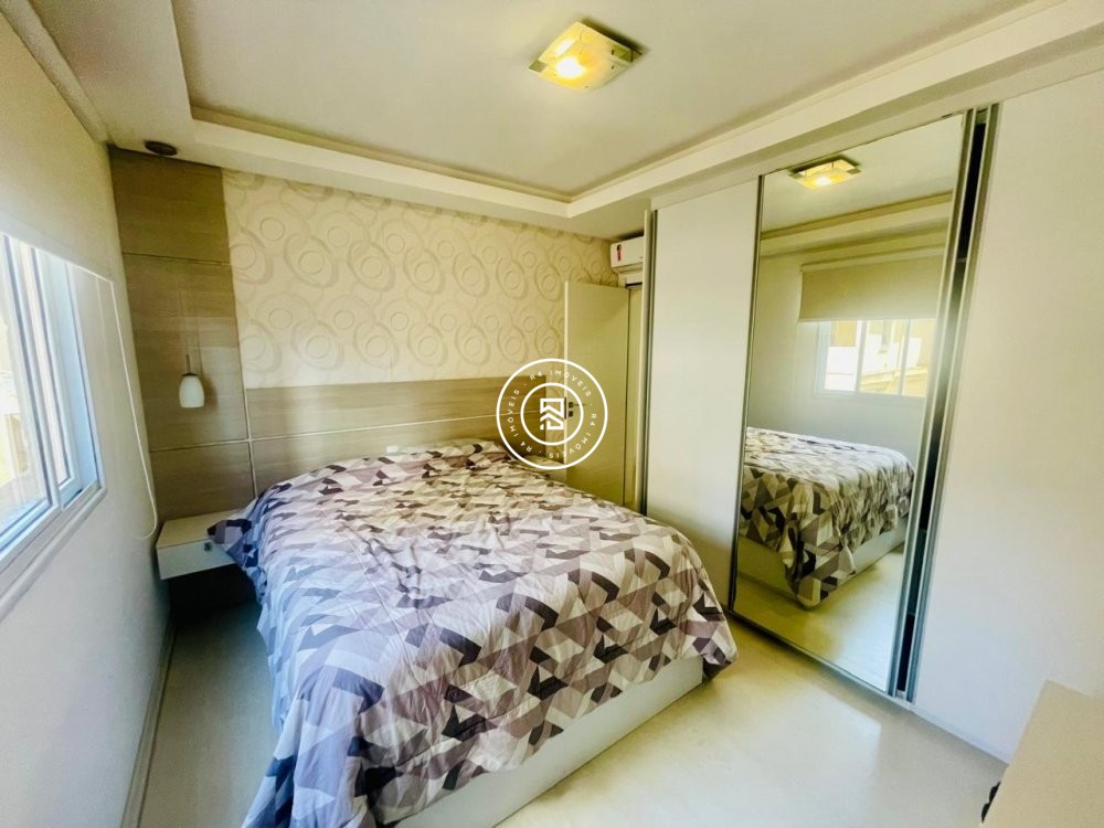 Apartamento 03 Suites, 02 vagas, Meia Praia