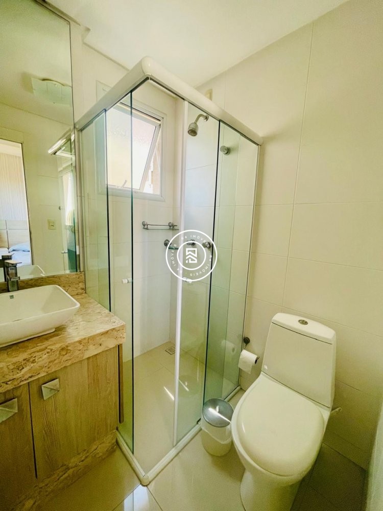 Apartamento 03 Suites, 02 vagas, Meia Praia