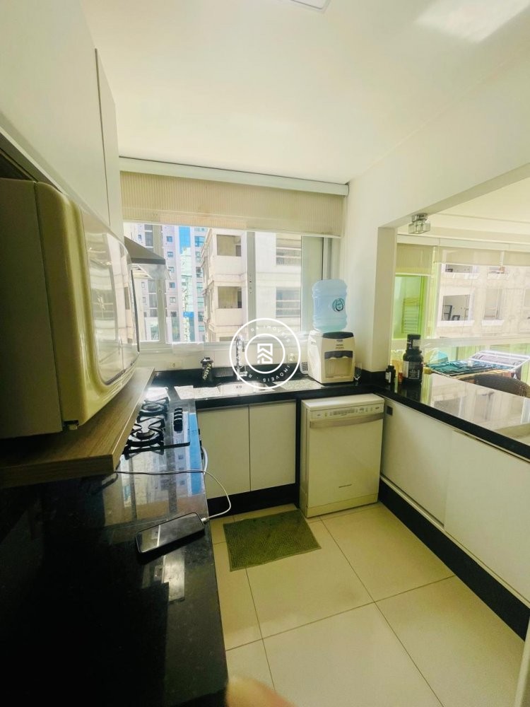 Apartamento 03 Suites, 02 vagas, Meia Praia