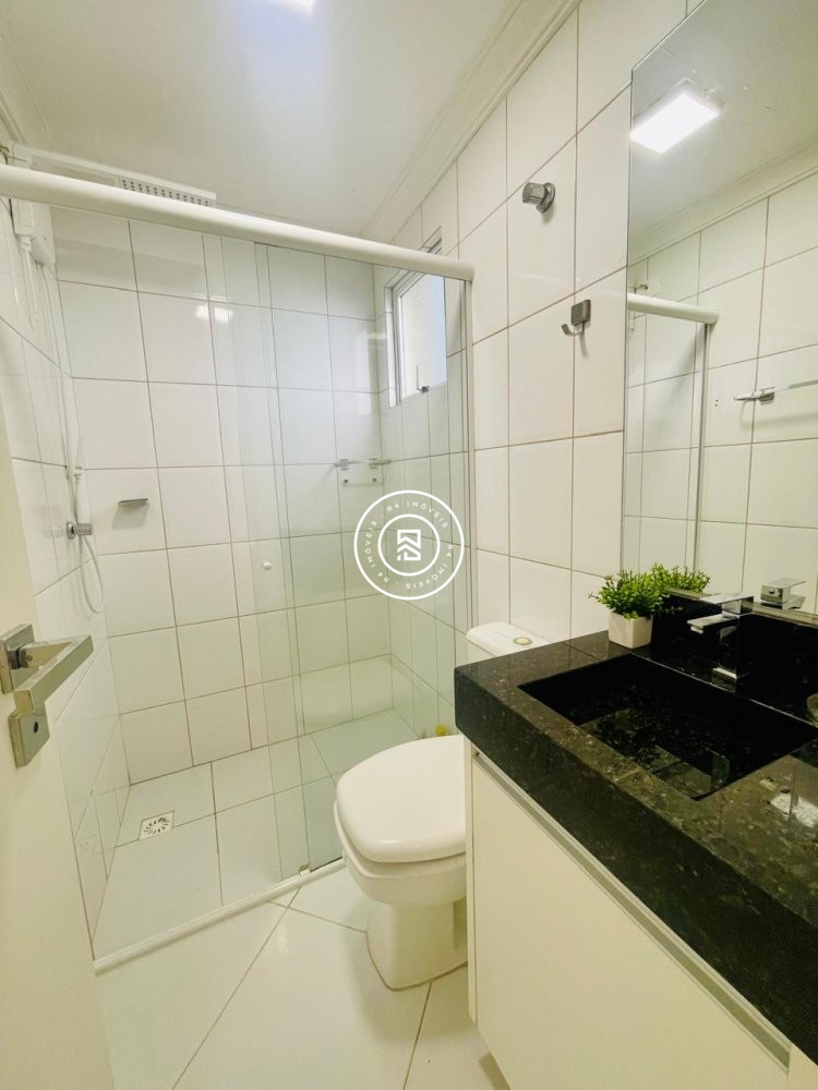 Apartamento Rua em Frente Shopping Russi Russi, 03