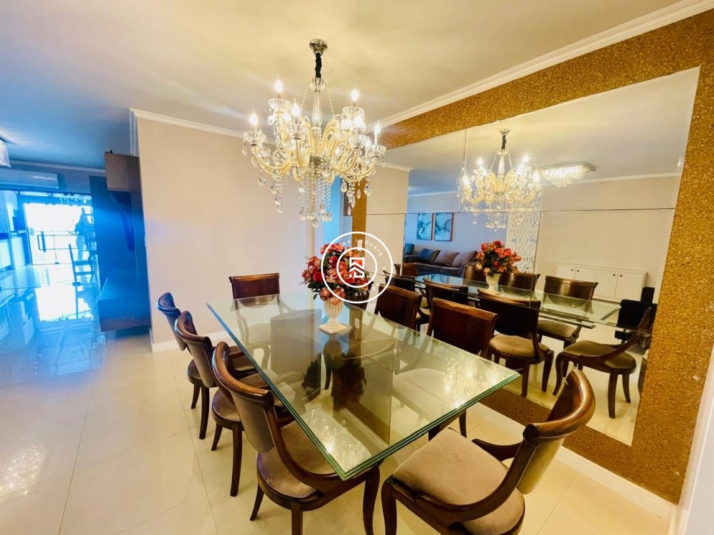 Cobertura Frente mar, 04 dormitorios, 02 vagas