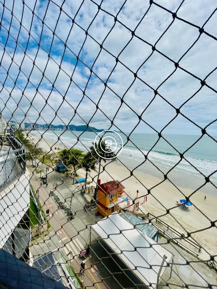 Cobertura Frente mar, 04 dormitorios, 02 vagas