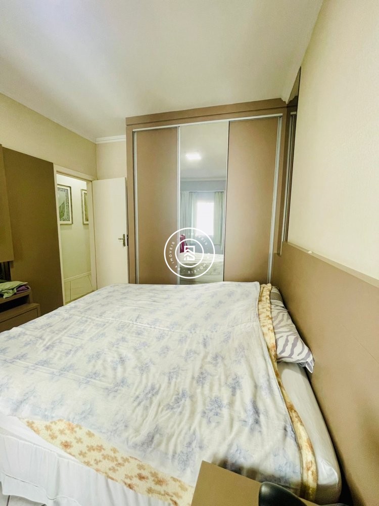 Apartamento a 150 metros do Mar, 04 dormitorios, 0