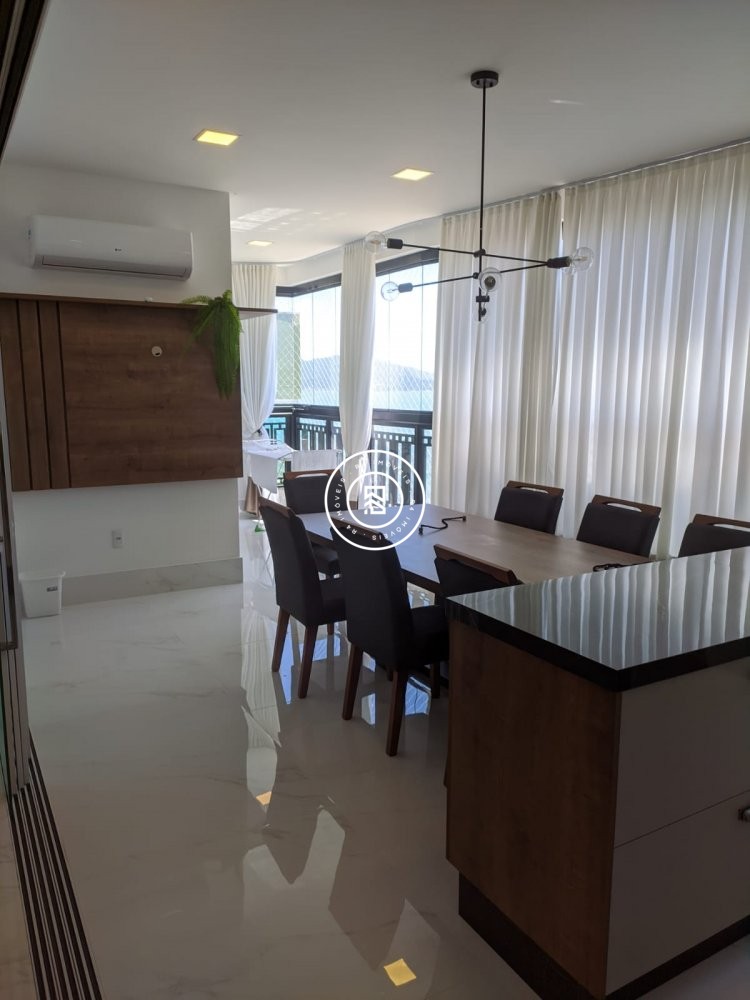 Apartamento Frente Mar 04 suites, 03 vagas, Meia P