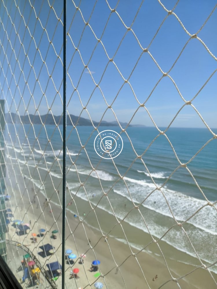 Apartamento Frente Mar 04 suites, 03 vagas, Meia P