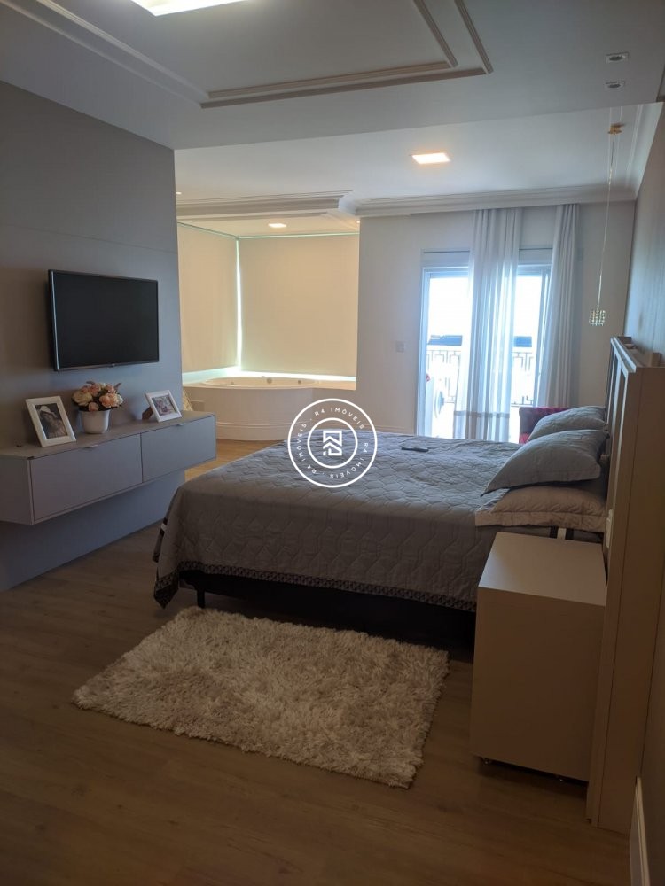 Apartamento Frente Mar 04 suites, 03 vagas, Meia P