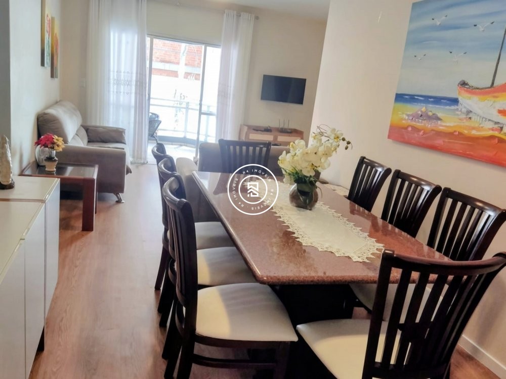 Apartamento quadra mar, 03 dormit�rios, 01 vaga, M
