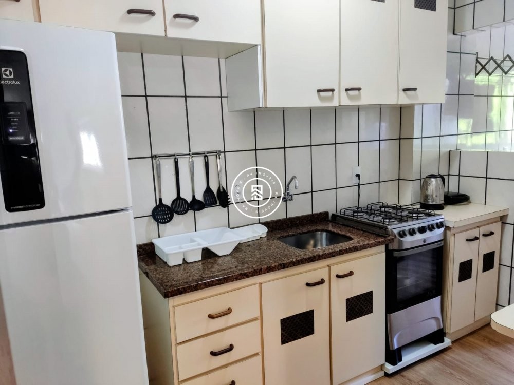 Apartamento quadra mar, 03 dormit�rios, 01 vaga, M